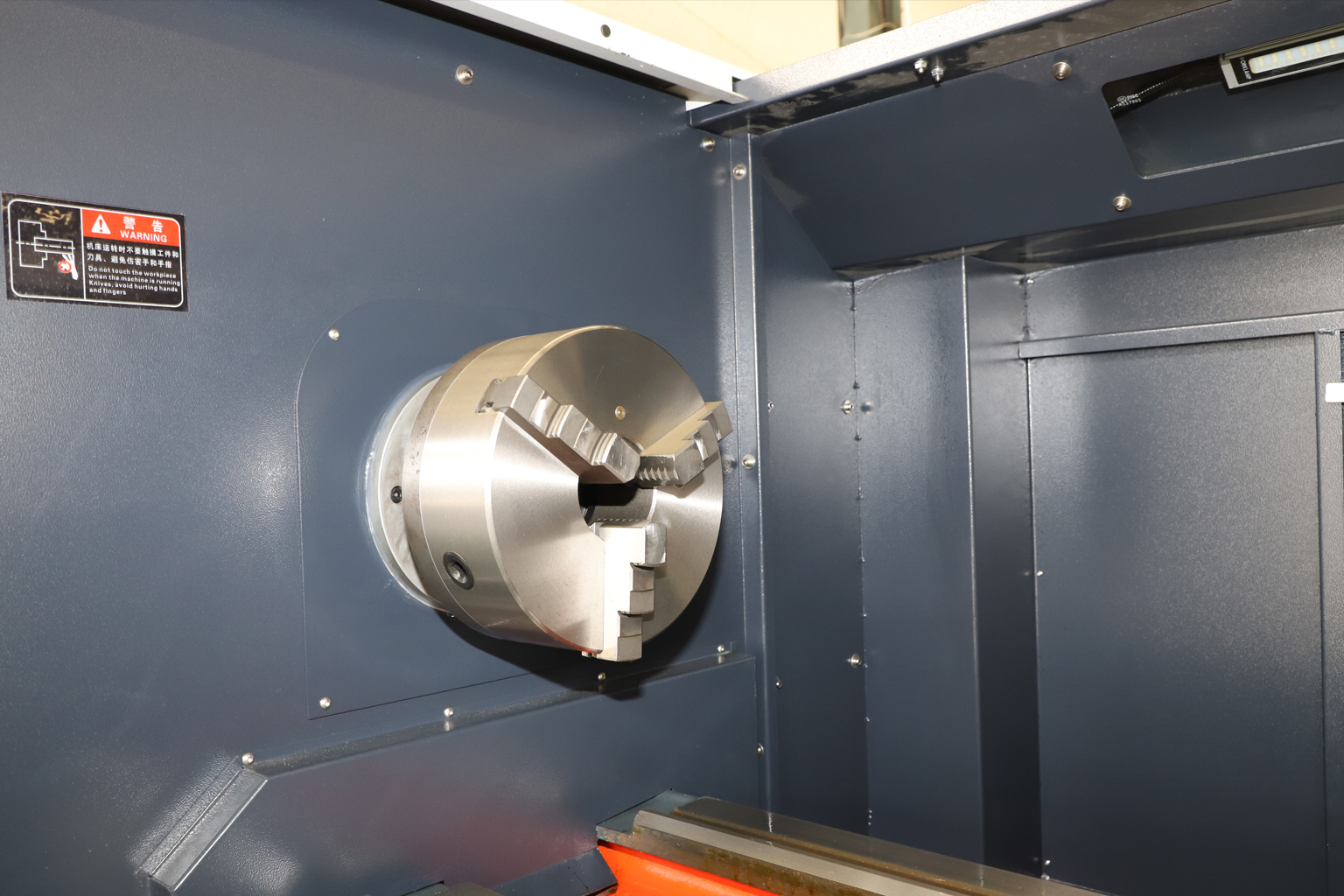 Three-jaw chuck